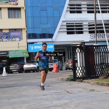 Runner Photo 7779569