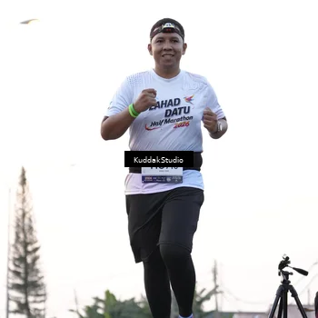 Runner Photo 7779582