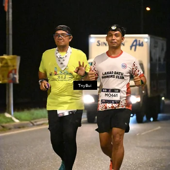 Runner Photo 7779589
