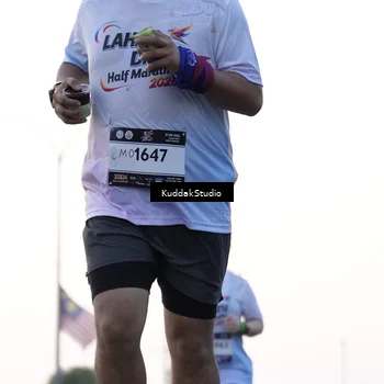 Runner Photo 7779624