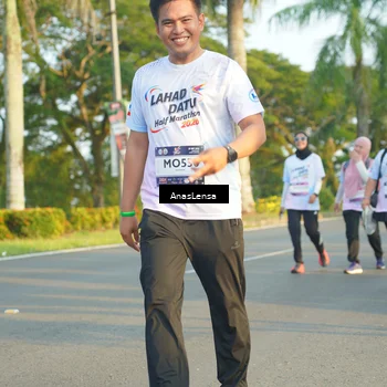 Runner Photo 7779631
