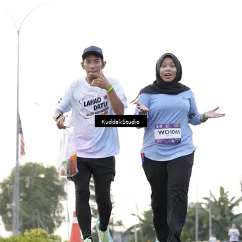 Runner Photo 7779662