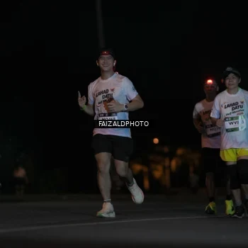 Runner Photo 7779665