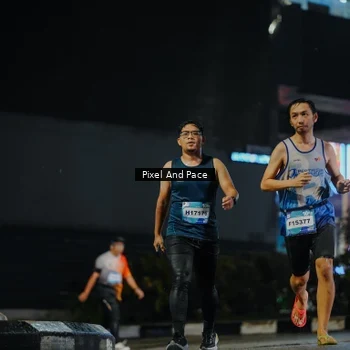 Runner Photo 7779684