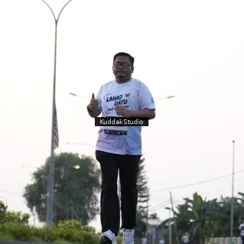 Runner Photo 7779726
