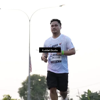 Runner Photo 7779733