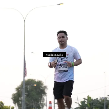 Runner Photo 7779741