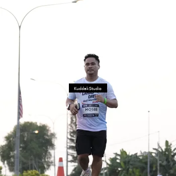 Runner Photo 7779744