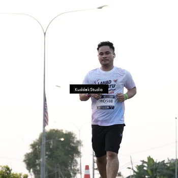 Runner Photo 7779748