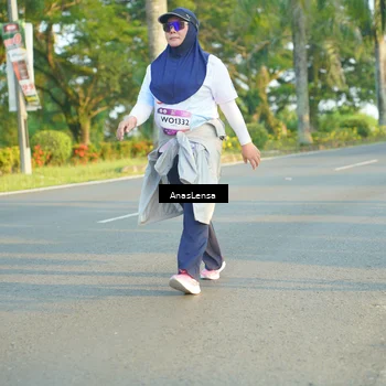 Runner Photo 7779766