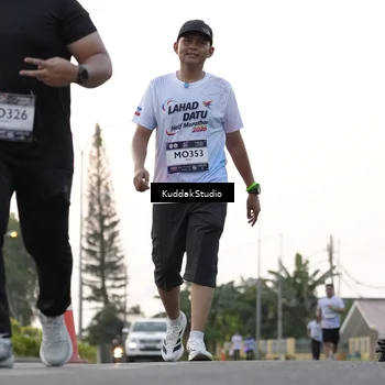 Runner Photo 7779768