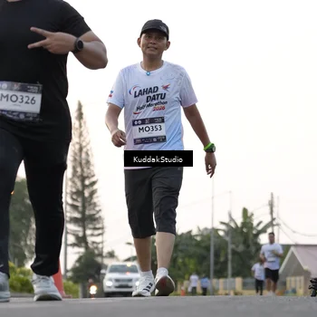 Runner Photo 7779772
