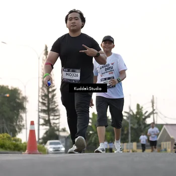 Runner Photo 7779776