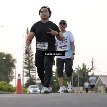 Runner Photo 7779780