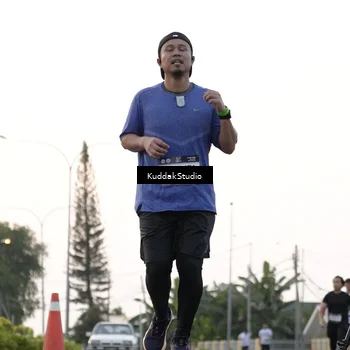 Runner Photo 7779796