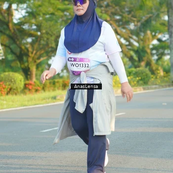 Runner Photo 7779816