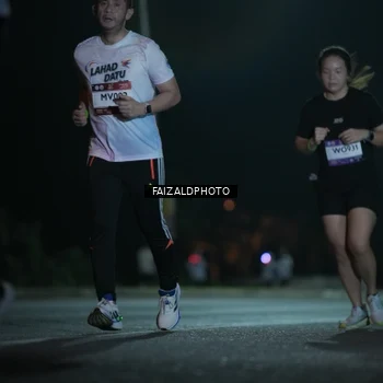 Runner Photo 7779825
