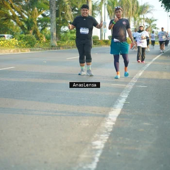 Runner Photo 7779858