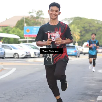 Runner Photo 7779874