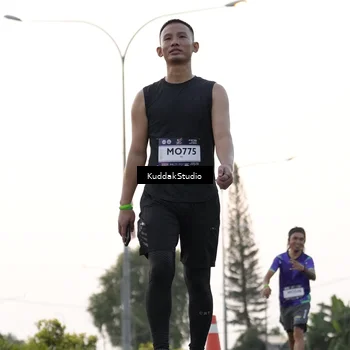 Runner Photo 7779880