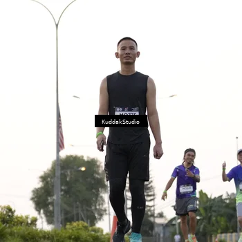 Runner Photo 7779892