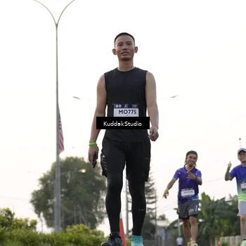 Runner Photo 7779895