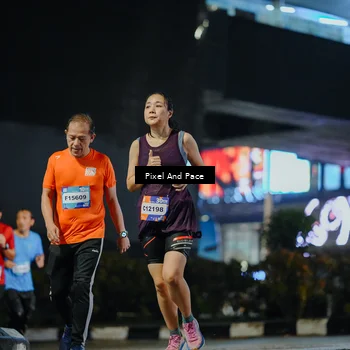 Runner Photo 7779914