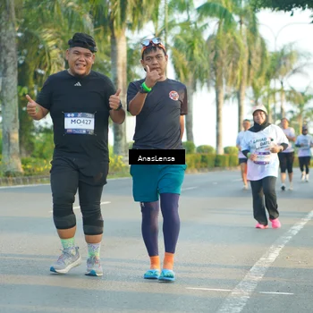 Runner Photo 7779915