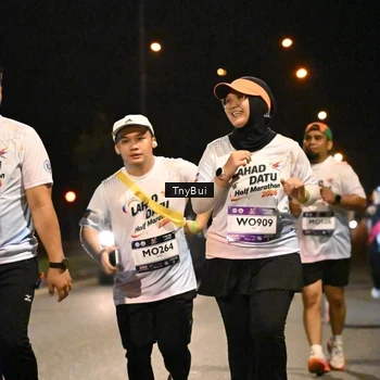 Runner Photo 7779928
