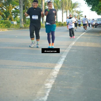 Runner Photo 7779933