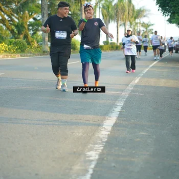 Runner Photo 7779950