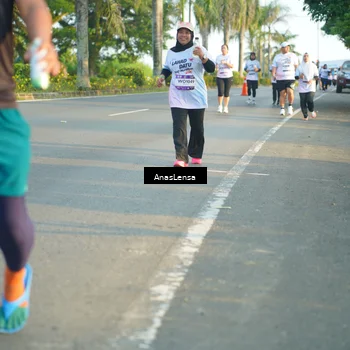 Runner Photo 7779953