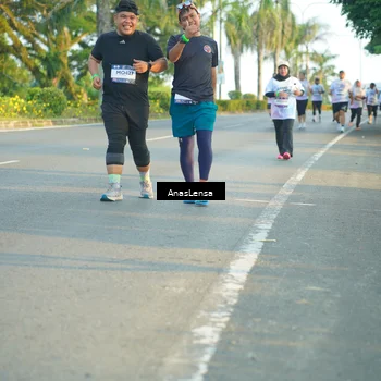 Runner Photo 7779964
