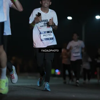 Runner Photo 7779969