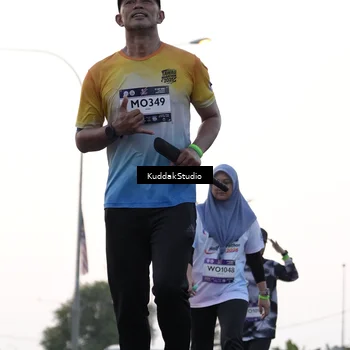 Runner Photo 7779991