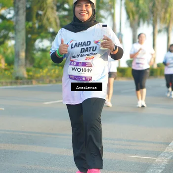 Runner Photo 7779996