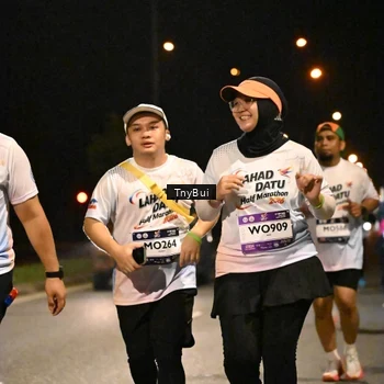 Runner Photo 7780004