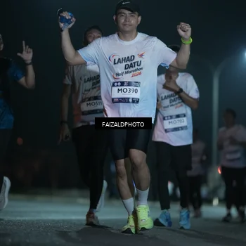 Runner Photo 7780013