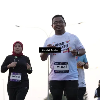Runner Photo 7780019