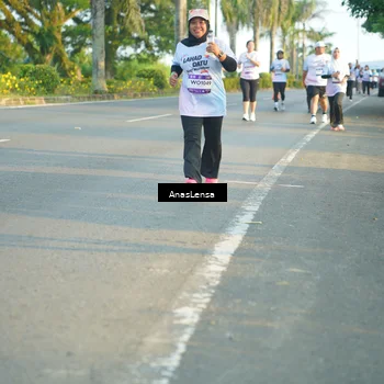 Runner Photo 7780032
