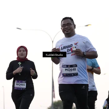 Runner Photo 7780033