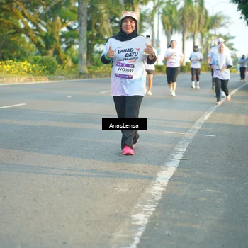 Runner Photo 7780035