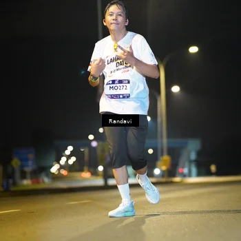 Runner Photo 7780042