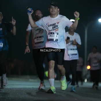 Runner Photo 7780046