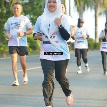 Runner Photo 7780052