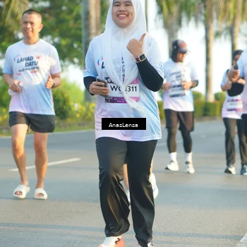 Runner Photo 7780057