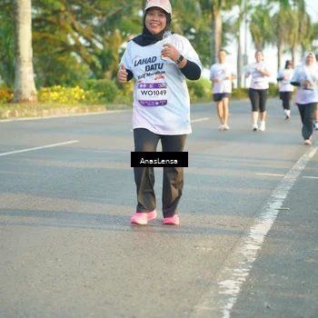 Runner Photo 7780068