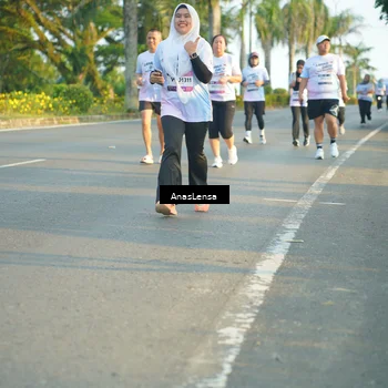 Runner Photo 7780108