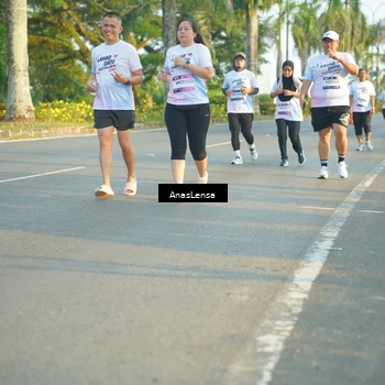 Runner Photo 7780127