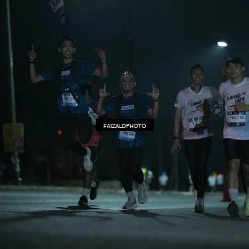 Runner Photo 7780136